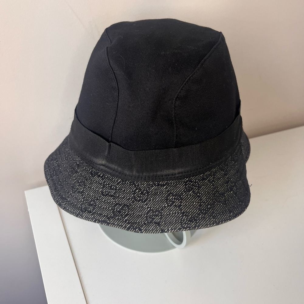 Canvas Gucci bucket hat with GG denim print. 94% cotton 6% polyurethane. - Picture 5 of 9